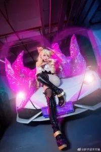【COS】《KDA女团》帅气出道  Cosplay欣赏