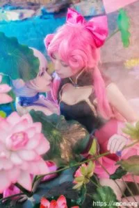 【COS】猜猜谁攻谁受？《王者荣耀》孙尚香x小乔cosplay欣赏