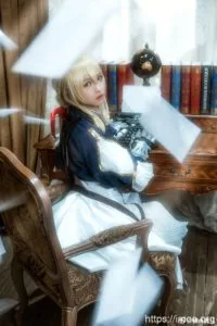 【COS】过来，我要写信《紫罗兰永恒花园》薇尔莉特cosplay欣赏