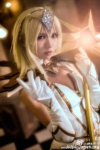 【COS】光辉女郎拉克丝 终极皮肤光元素使COS cn:鳗鱼霏儿