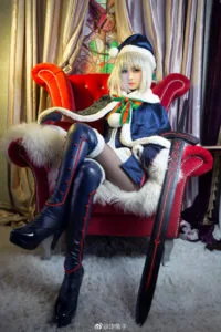 【COS】《Fate/GrandOrder》圣诞装 阿尔托利亚·潘多拉贡 cosplay欣赏
