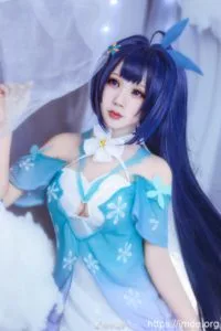 【COS】《崩坏三》雷电芽衣 水色铃音cosplay欣赏
