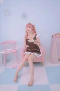 【红人】【写真】一只云烧（粉红女仆）460M
