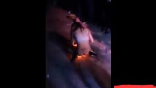 【三次元】野鸡酒吧趣事，用火烫阴毛，烫胸部