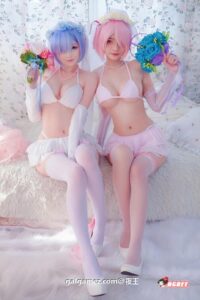 【神级COS】绝世容颜：Azami女神 58套极品COS！神仙大合集【激萌无敌/童颜巨汝】