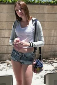 【三次元】180模特身高美女Lena Anderson路边援交【度盘】