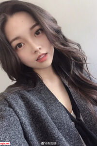 【三次元】（3补）国外留学生圆脸蜜桃臀美女李天宜【度盘】