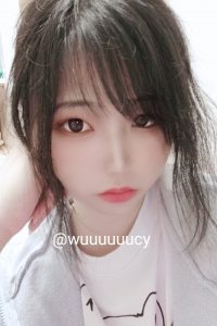 【写真】推特绝美TS小舞酱全套写真视频合集（女装大佬）【度盘】