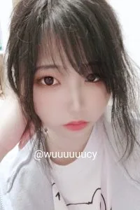 【写真】推特绝美TS小舞酱全套写真视频合集（女装大佬）【度盘】