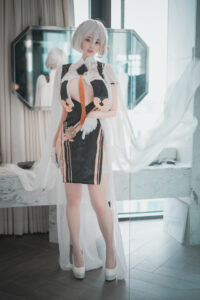 【写真】Bambi (밤비) - Azur Lane HMS Sirius【度盘 580m】