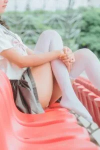 【写真】木绵绵OwO – 灰色JK 【免币/度盘】