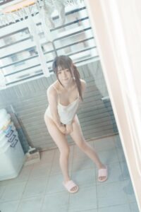 【写真】落落Raku - Your waifu 【72P/600M/度盘】