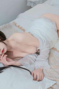 【写真】咬一口兔娘ovo【黏黏团子兔】- 梦巴黎【46P1V-1.28G】【秒传/OD】