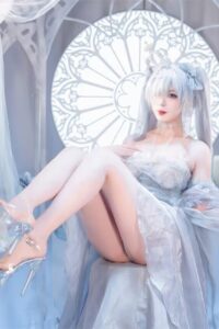 【cos写真/40P】轩萧学姐 - Nikke胜利女神 灰姑娘·水晶公主【度盘/ 310M】